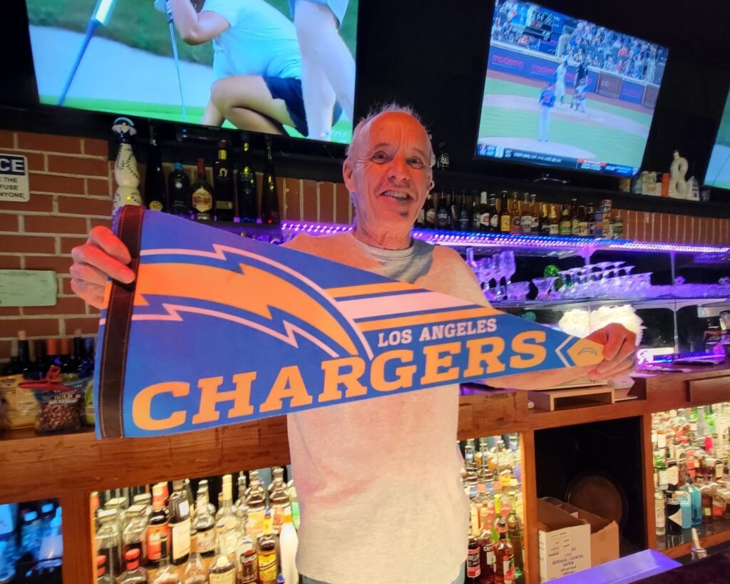 Best Bars to Watch Football in Los Angeles 